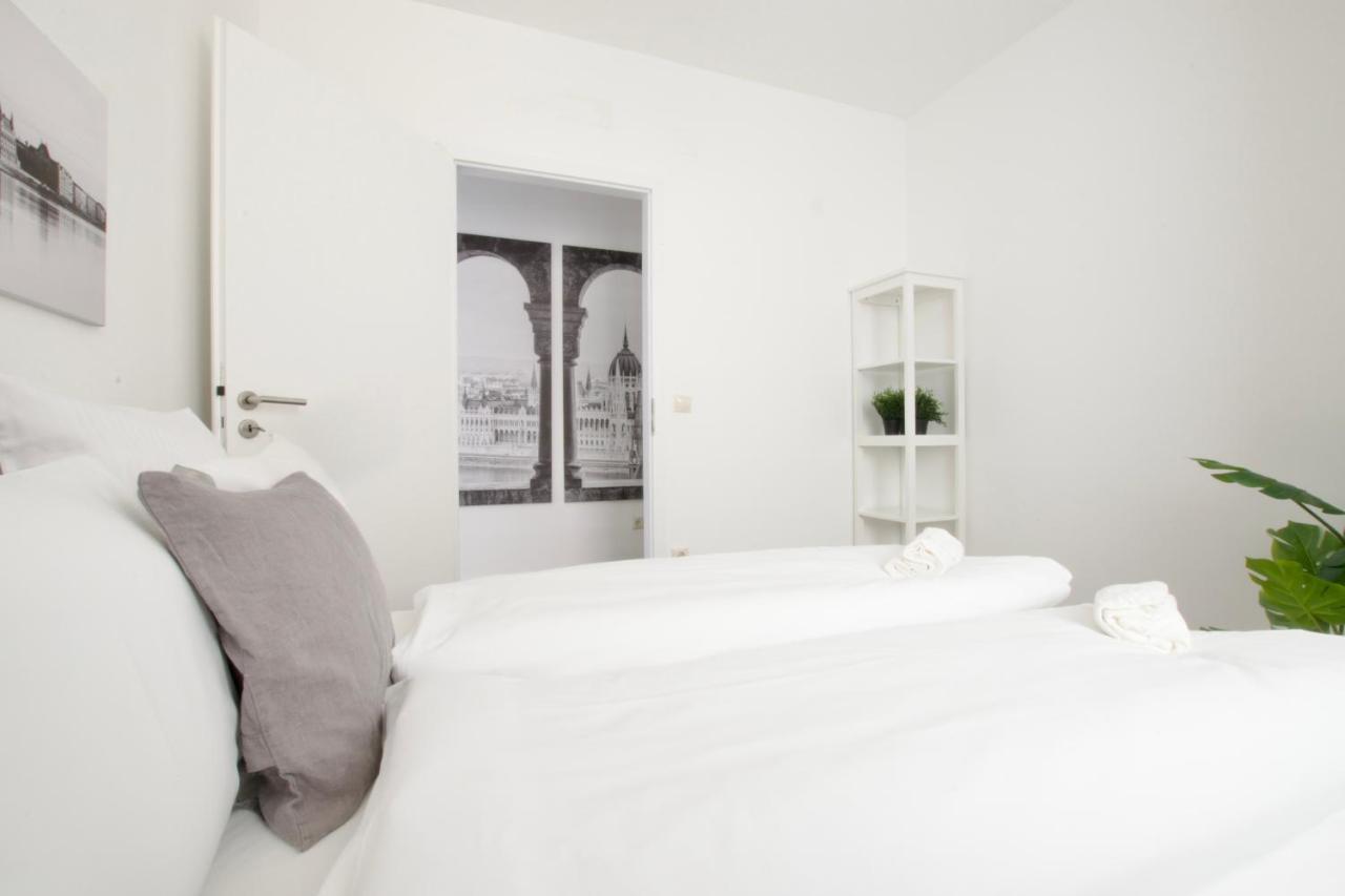 Penthouse Apartment By Hi5 -At The Top Of Budapeszt Zewnętrze zdjęcie